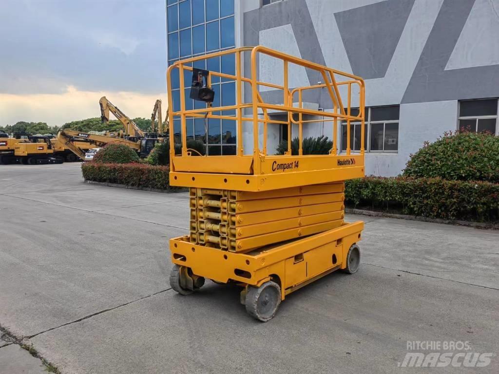 Haulotte COMPACT 14 Scheren-Arbeitsbühnen
