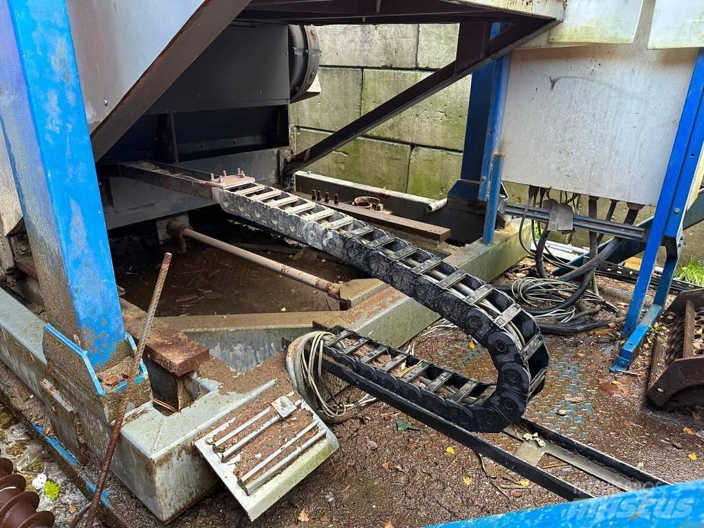 Lindner T1500 Schredder