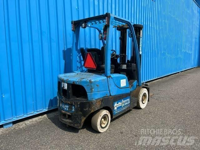 Yale GDP25 | 2015 Diesel Stapler