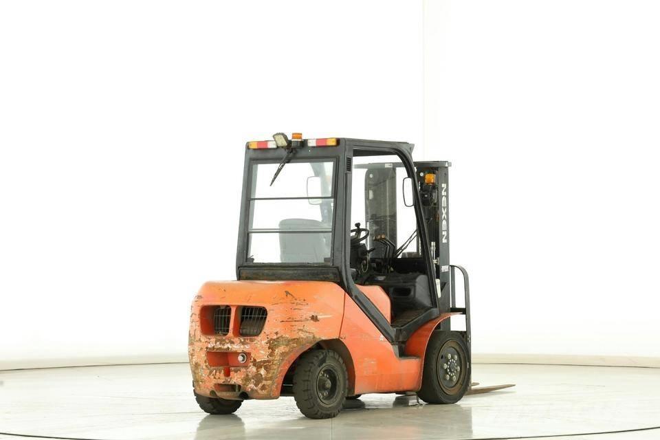 Nexen FDE-30 Diesel Stapler