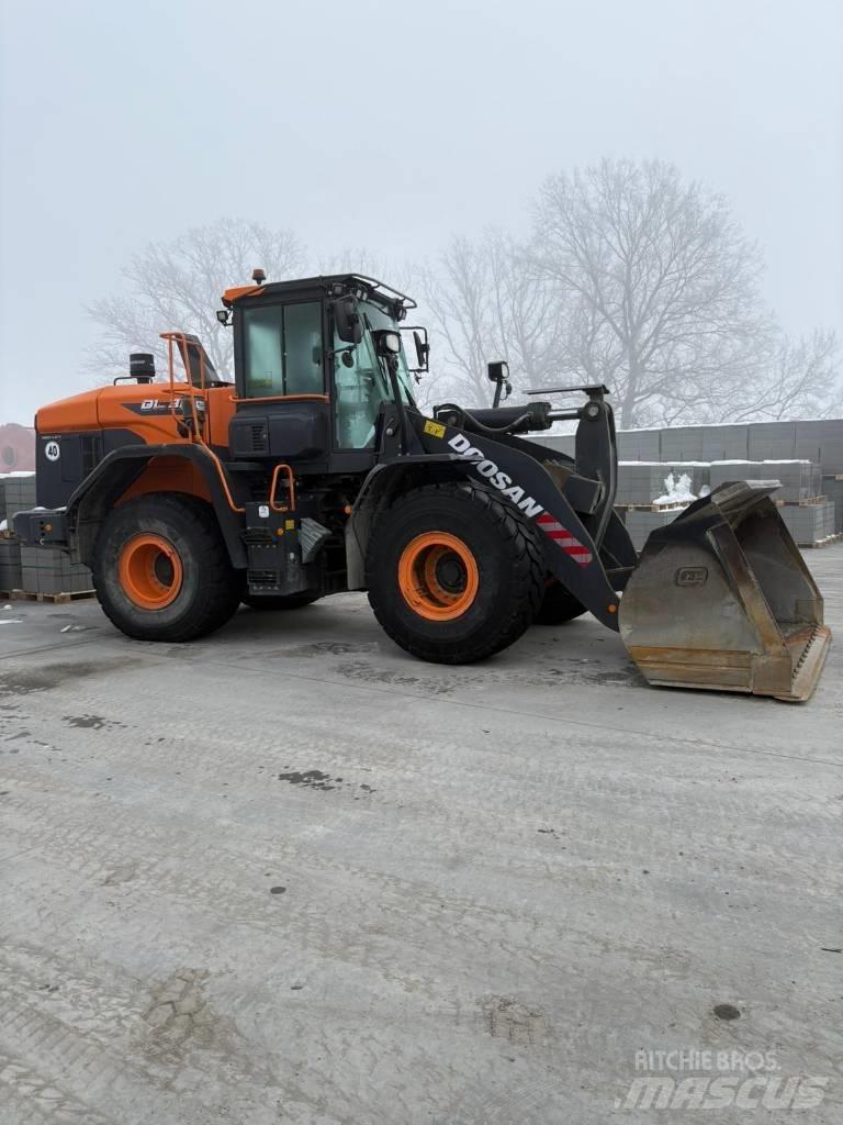 Doosan DL 320-7 Radlader