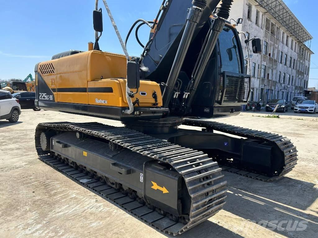Hyundai 225lc-9s Midibagger  7t - 12t