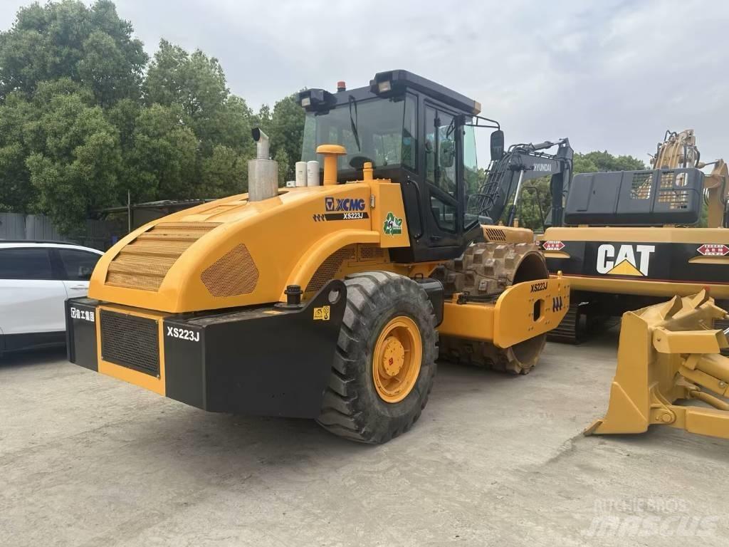 XCMG XS 223 J Walzenzüge