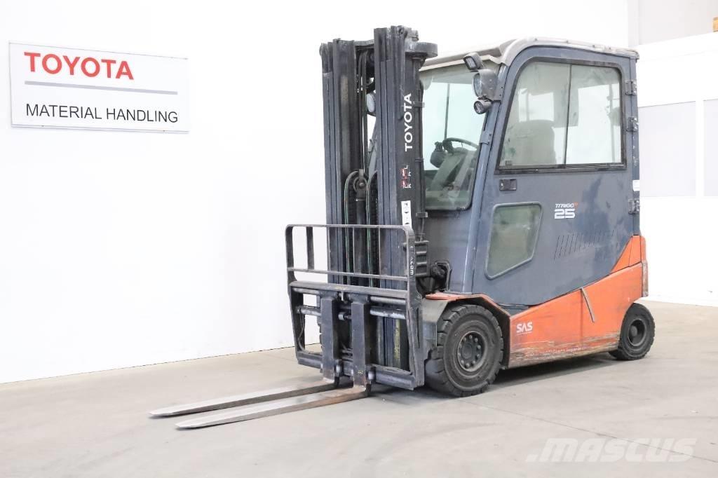 Toyota 8 FBMT 25 Elektro Stapler