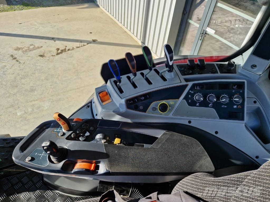 Valtra T 194 Traktoren