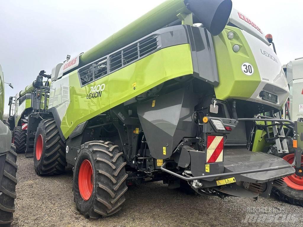 CLAAS 7400 Mähdrescher
