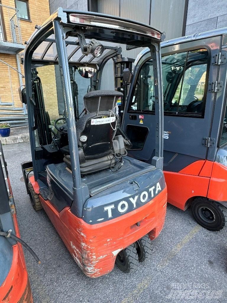 Toyota 8FBE20T Elektro Stapler