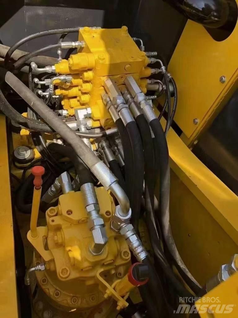 Komatsu 160-7 Raupenbagger