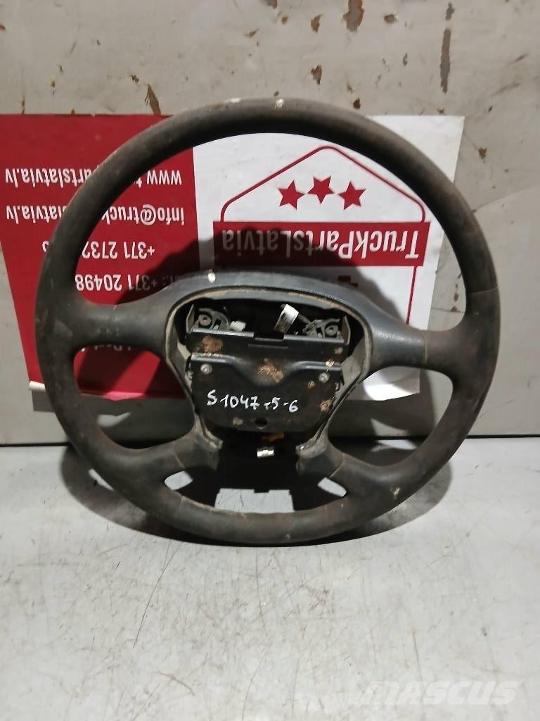 Scania P 420    1495393 Kabinen