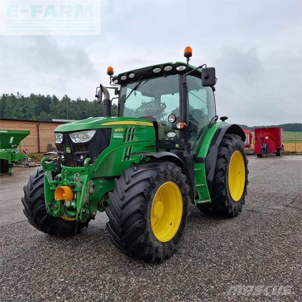 John Deere 6125 R Traktoren