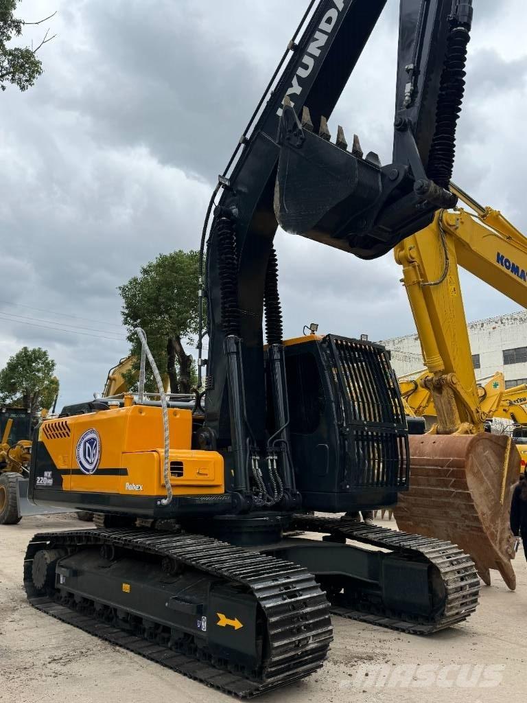 Hyundai HX220HD Raupenbagger