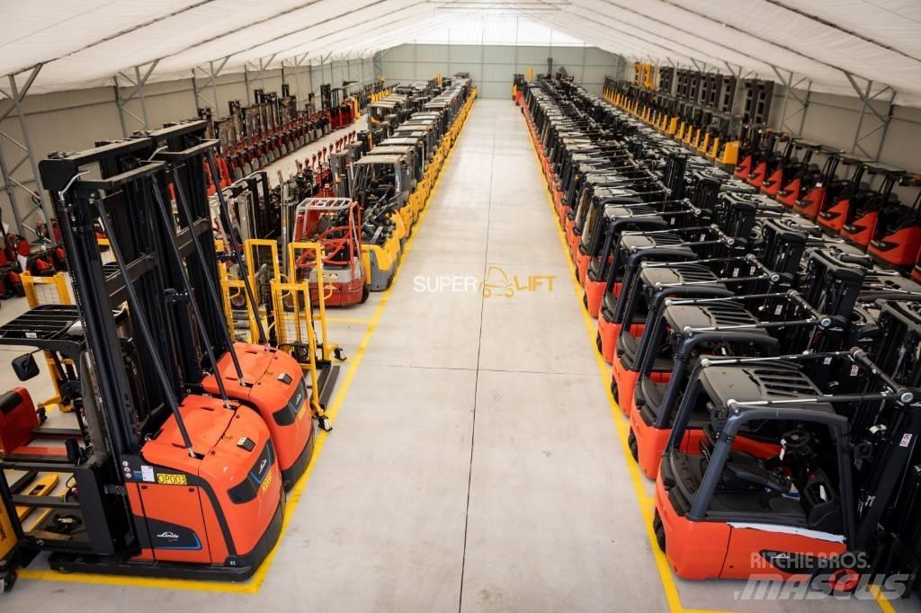Jungheinrich EFG215 Elektro Stapler