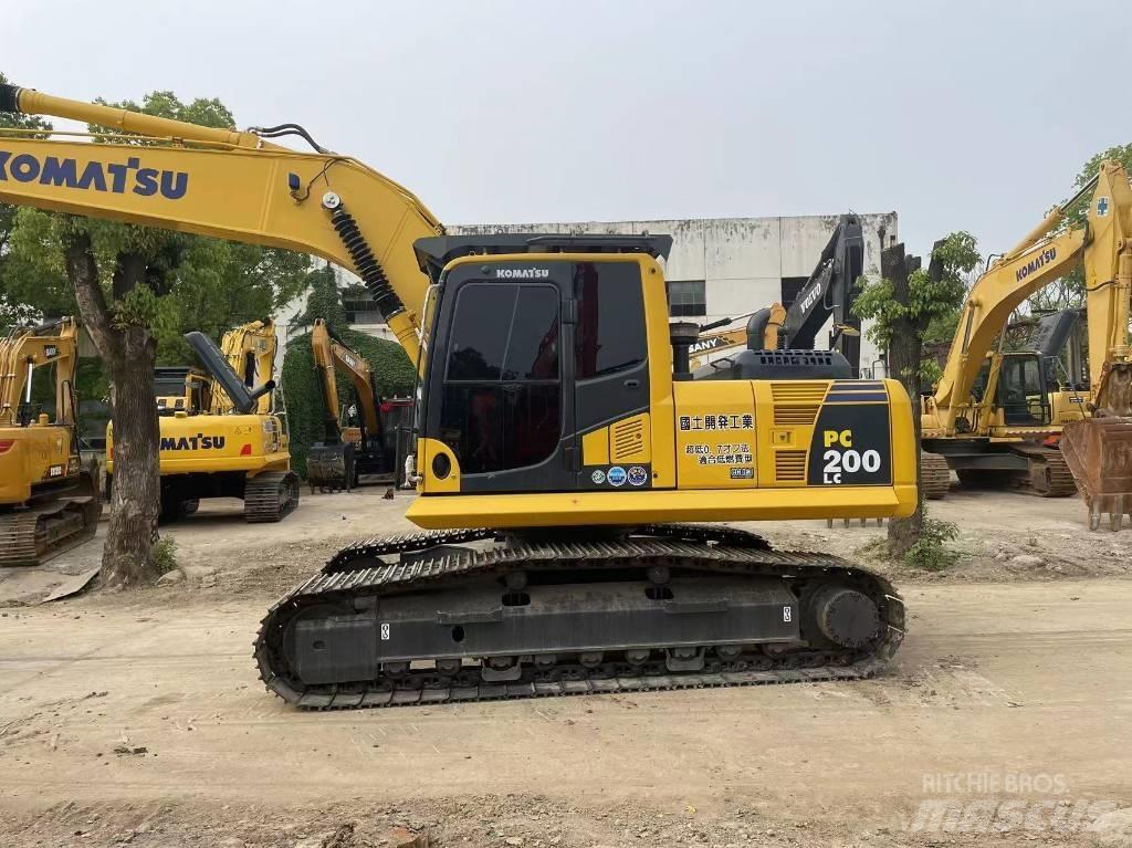 Komatsu PC 200 -8 Raupenbagger