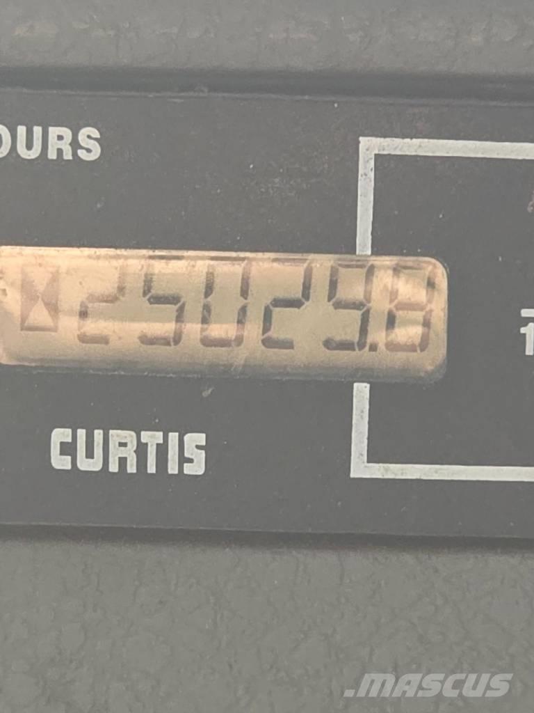 Doosan DX 300 LCA Raupenbagger