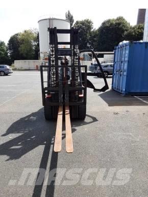 Manitou MI 30 D Diesel Stapler