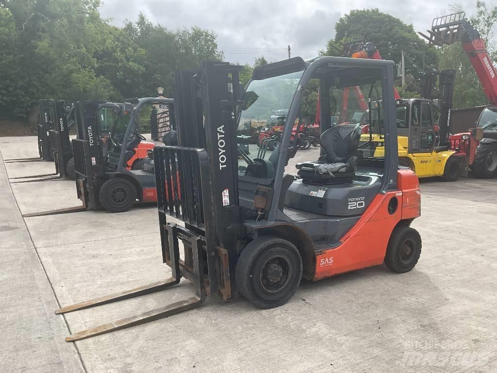 Toyota 02-8 FDF 20 Diesel Stapler