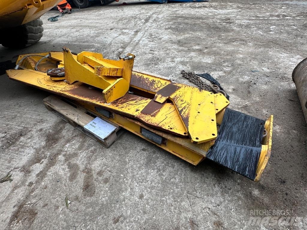 Volvo A40G Dumper - Knickgelenk