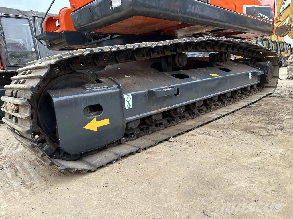 Doosan DX225LC-9C Raupenbagger