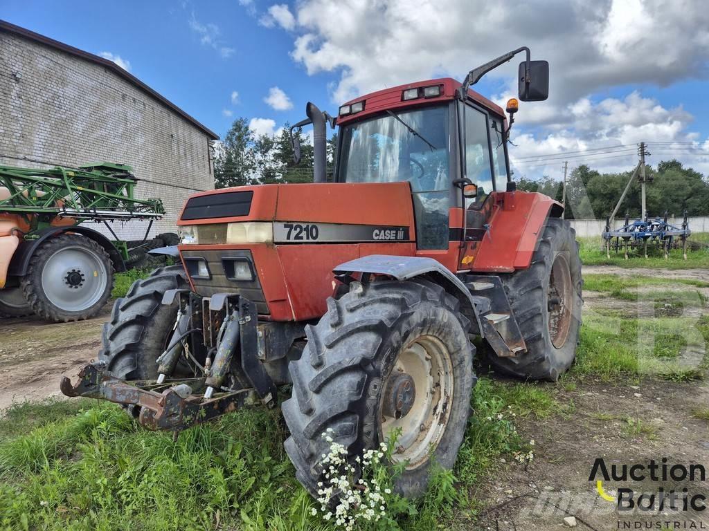 Case IH IH 7210 Traktoren