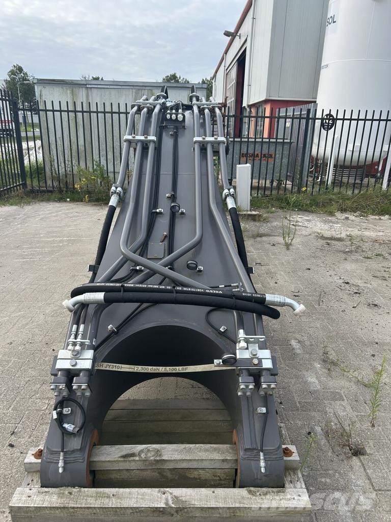 Volvo EC480E Tieflöffel