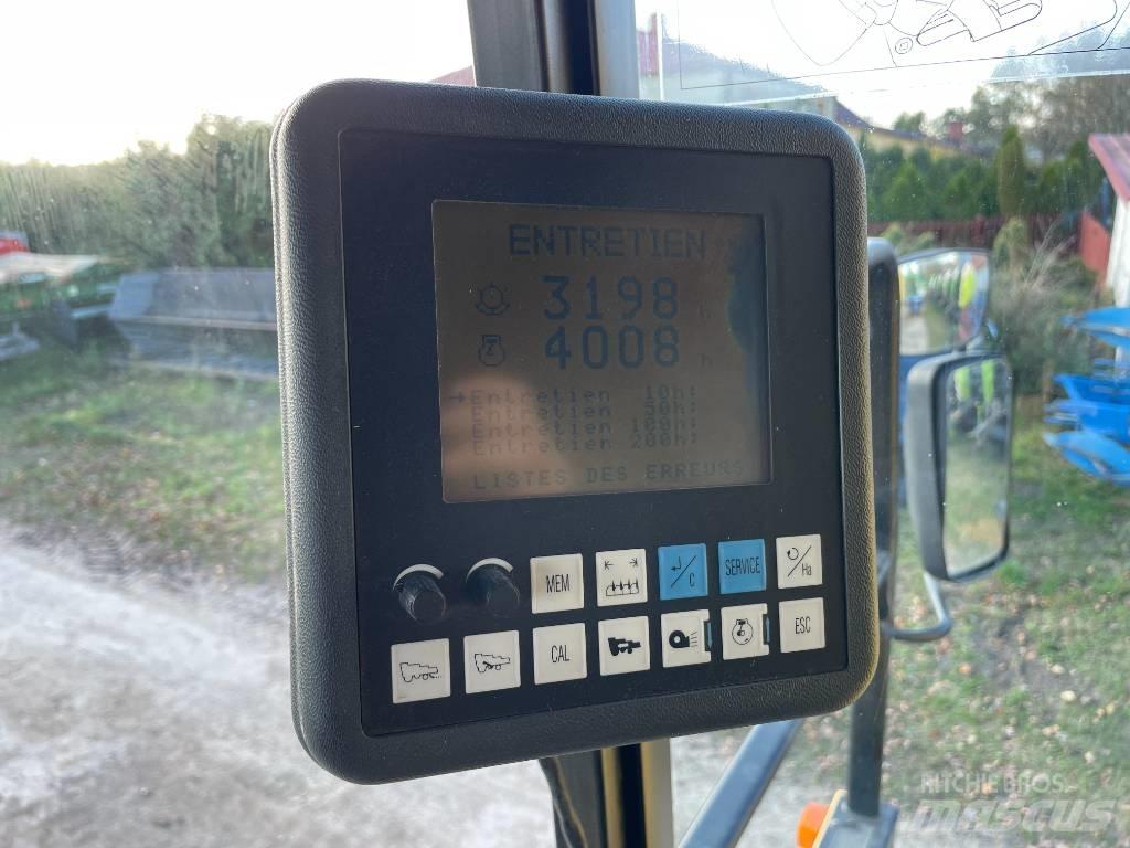 New Holland TX 66 Mähdrescher