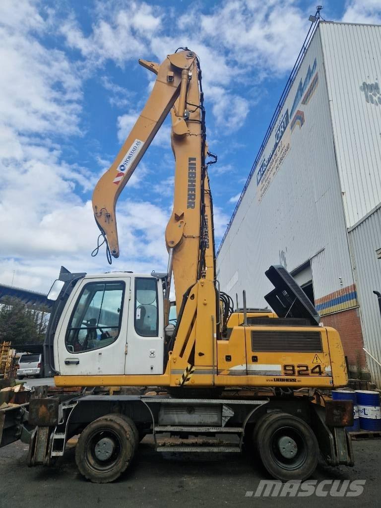 Liebherr A924C Materialumschlag