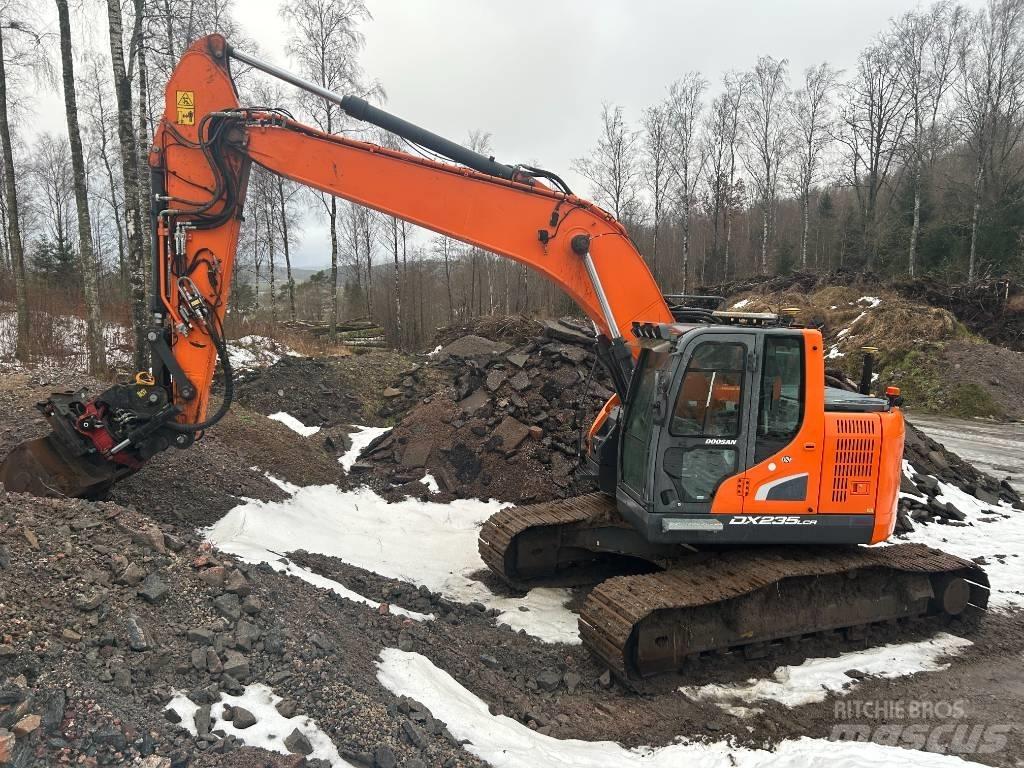 Doosan DX 235 LCR-5 Raupenbagger