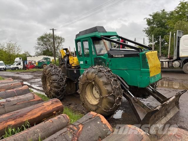 Timberjack 240C Stammholzschlepper