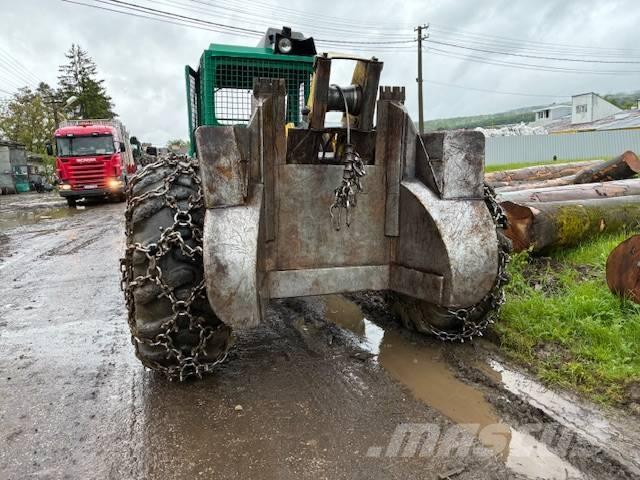 Timberjack 240C Stammholzschlepper
