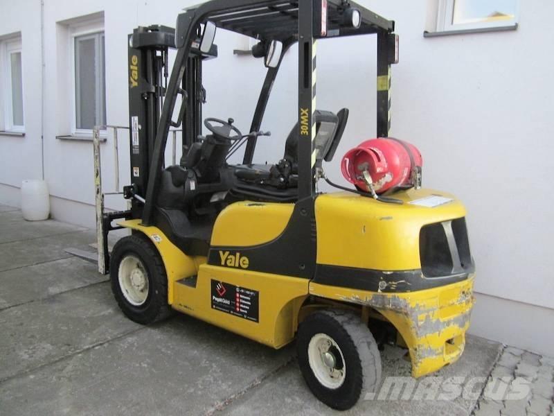 Yale GLP30MX Gas Stapler