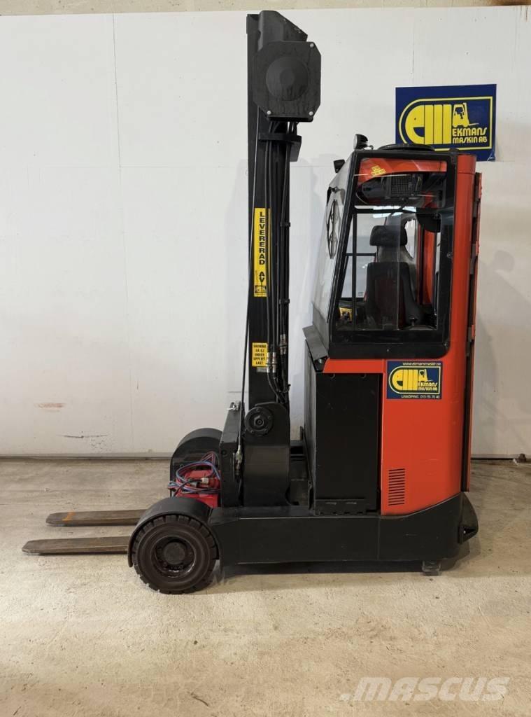 BT truck RRE 160R Schubmaststapler