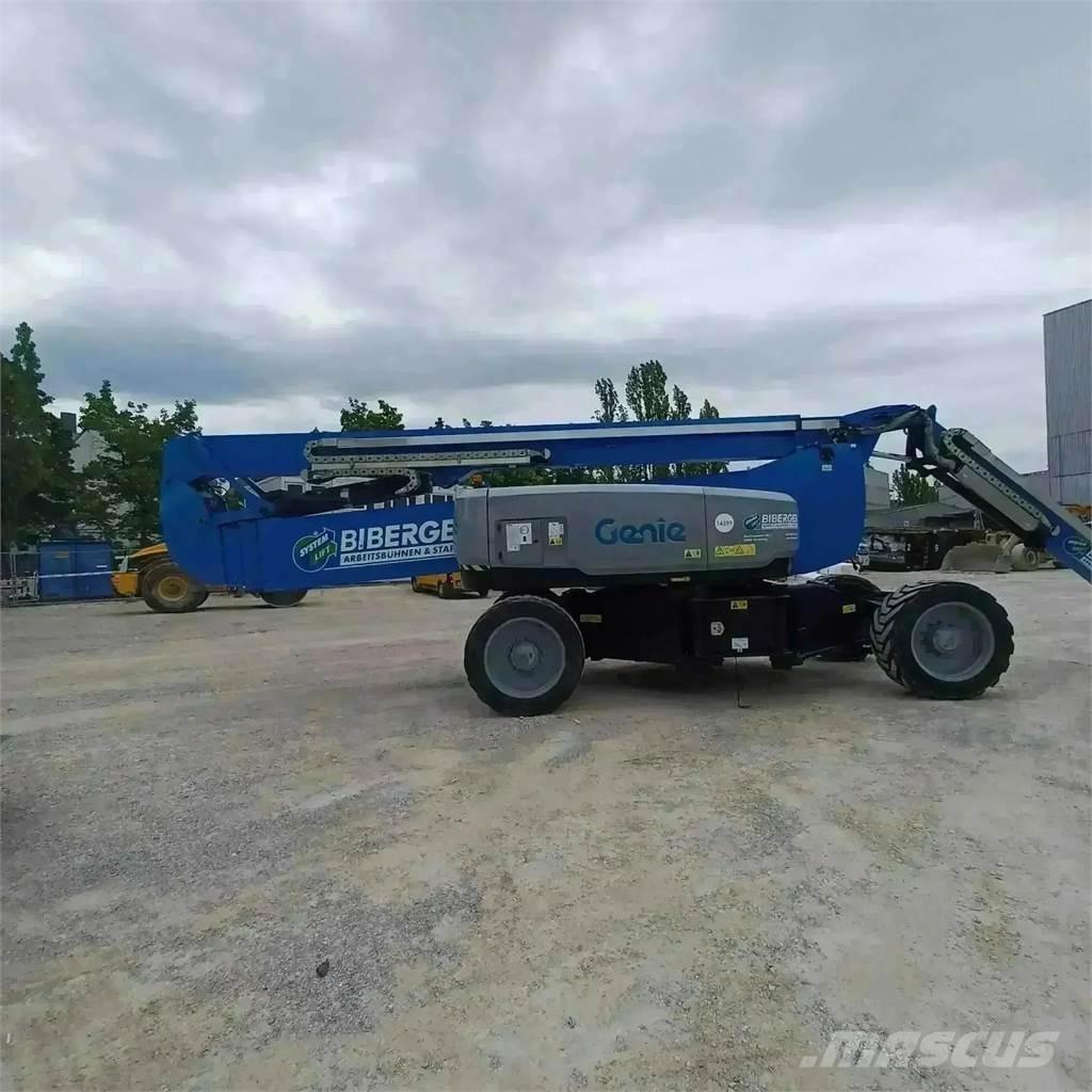 Genie ZX 135 Gelenkteleskoparbeitsbühnen