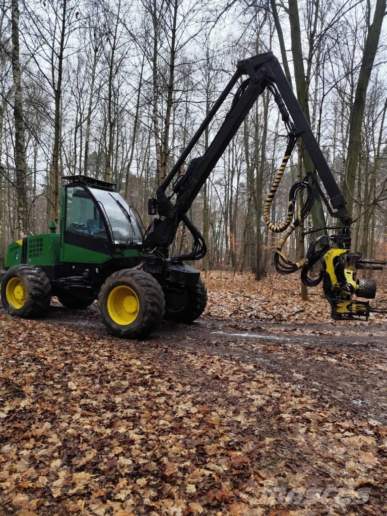 Timberjack 770 Harvester
