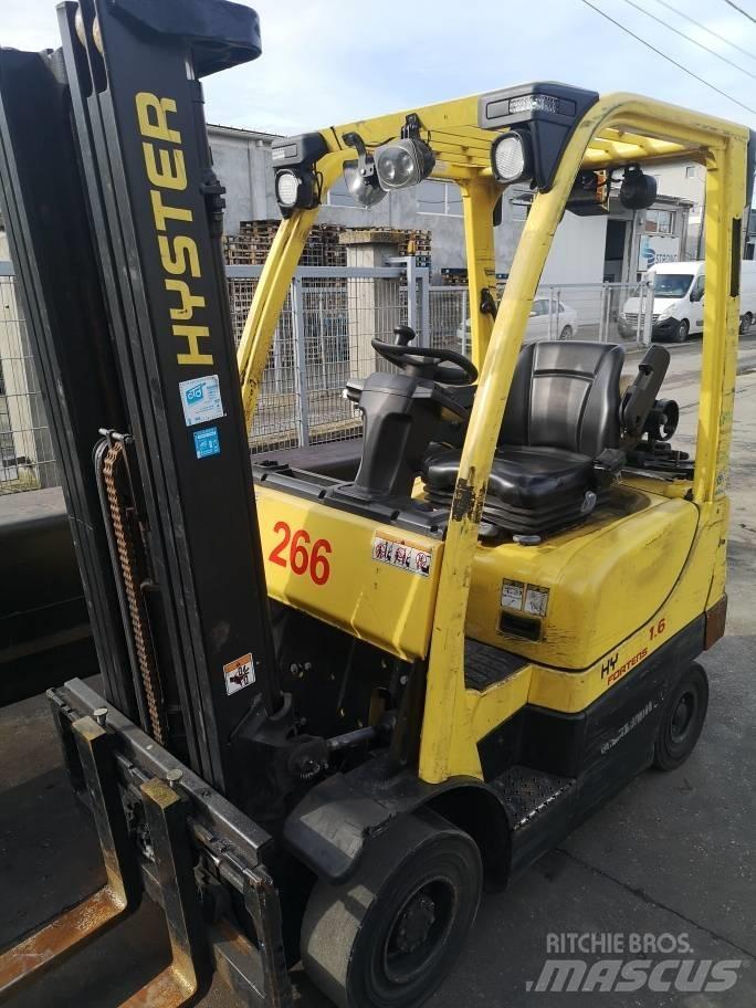 Hyster H 1.6 FT Gas Stapler