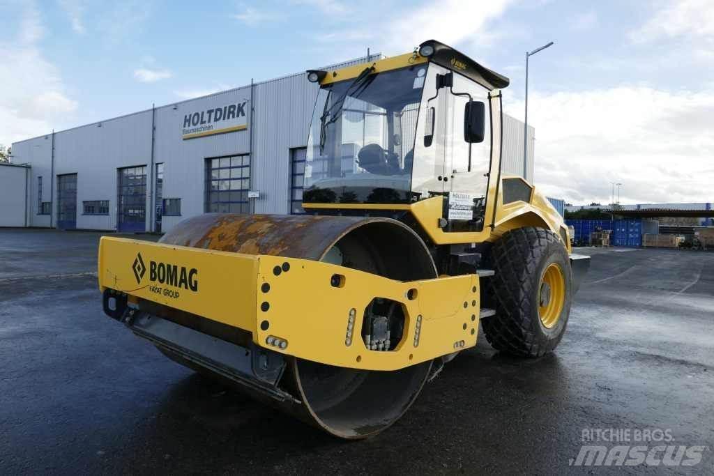 Bomag BW 213 D-5 Erdbauwalzen