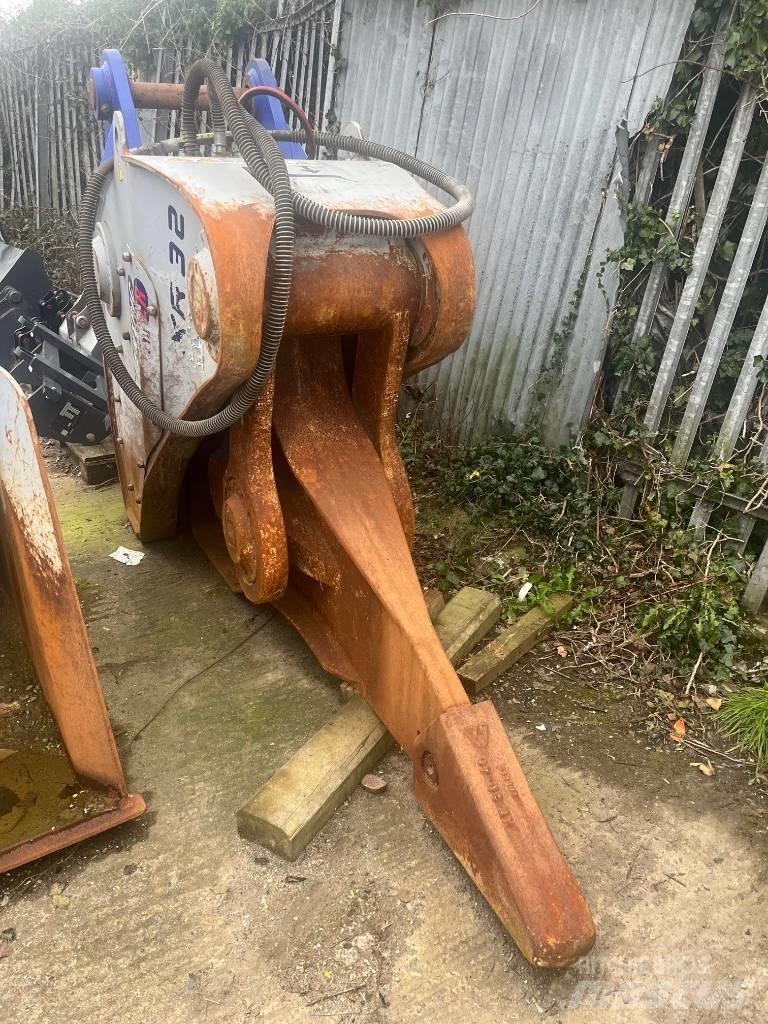 Xcentric XR32 Hammer / Brecher