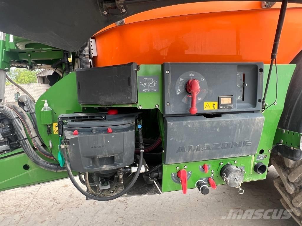 Amazone UX 11201 Düngemittel-Sprüher