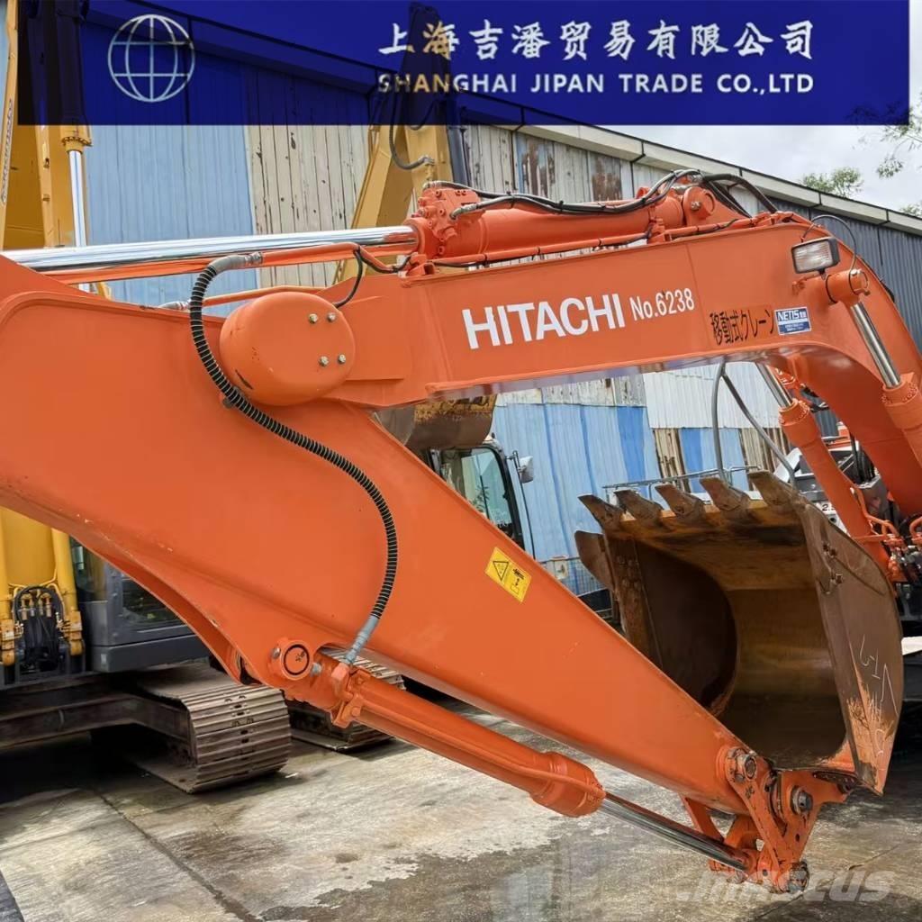 Hitachi ZX 135 Raupenbagger