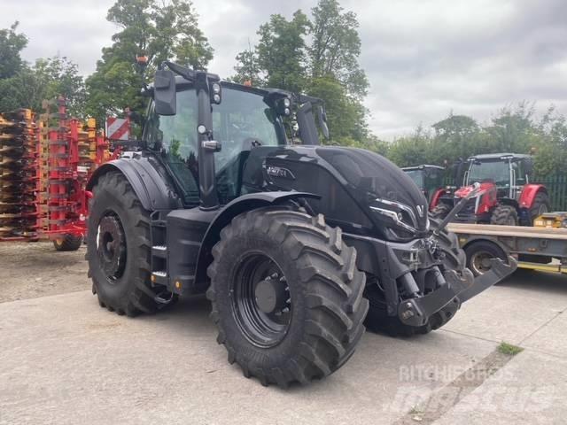 Valtra Q 305 Traktoren