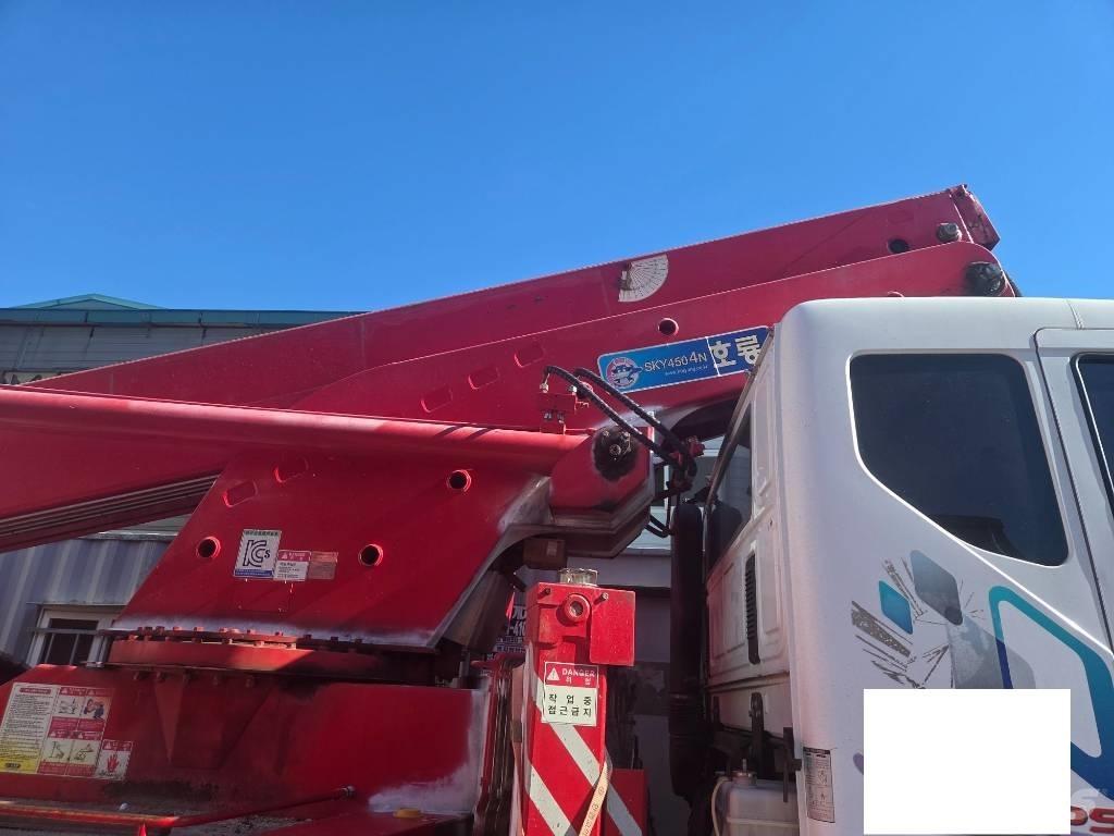 Horyong SKY450 LKW-Arbeitsbühnen