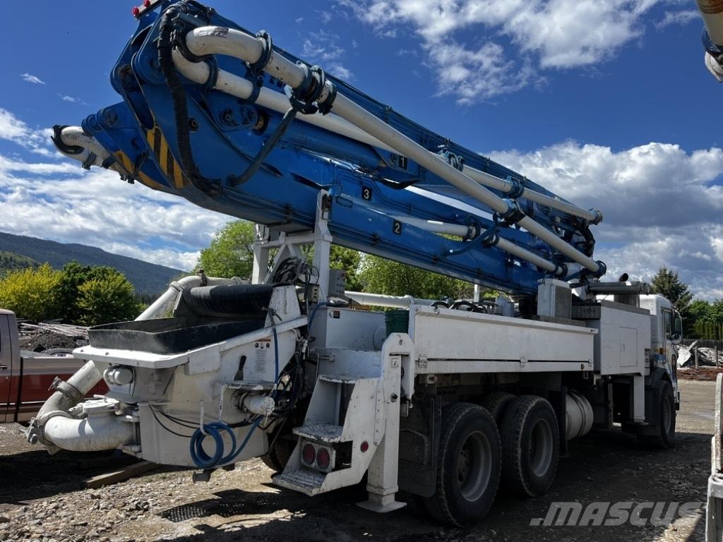 Alliance 33M (#1027) Concrete pump trucks