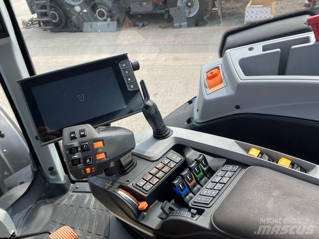 Valtra T214 Versu Traktoren