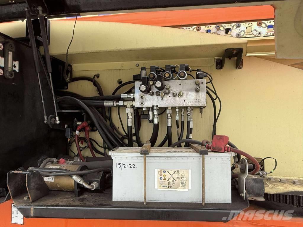 JLG 1350 SJP Teleskopbühnen