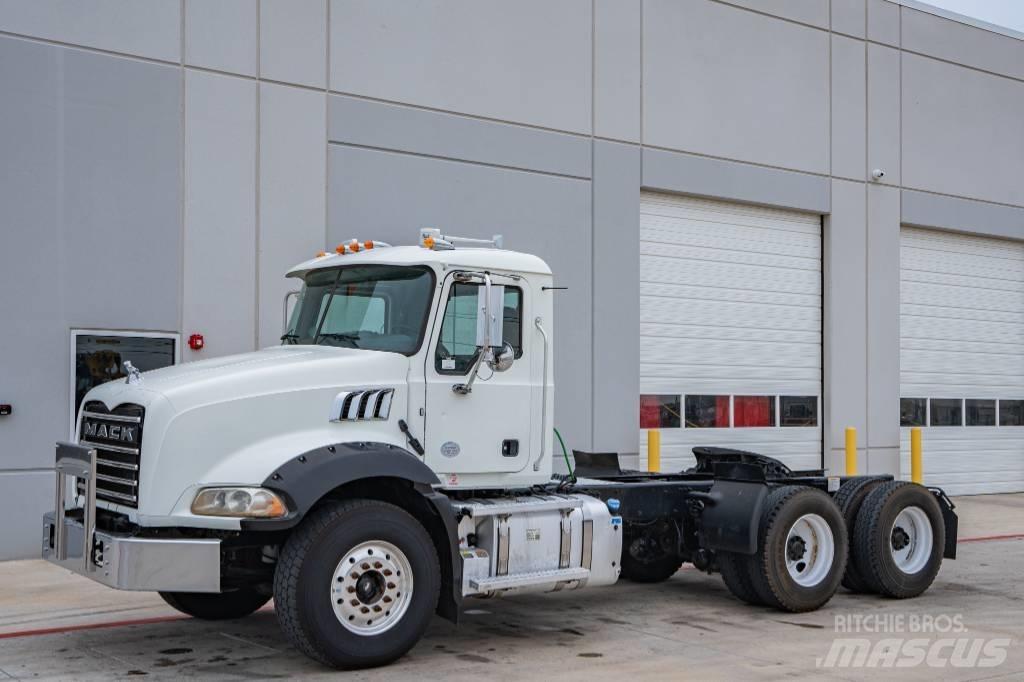 Mack Granite GU 813 Kipper