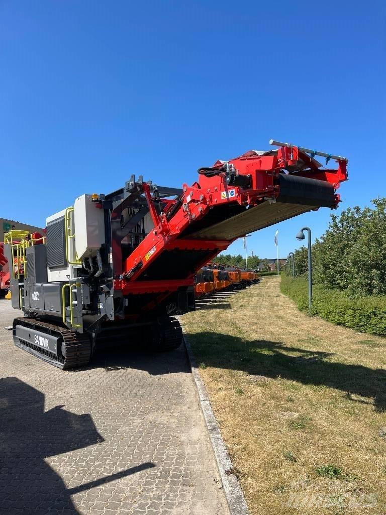 Sandvik QH 332 Mobile Brecher