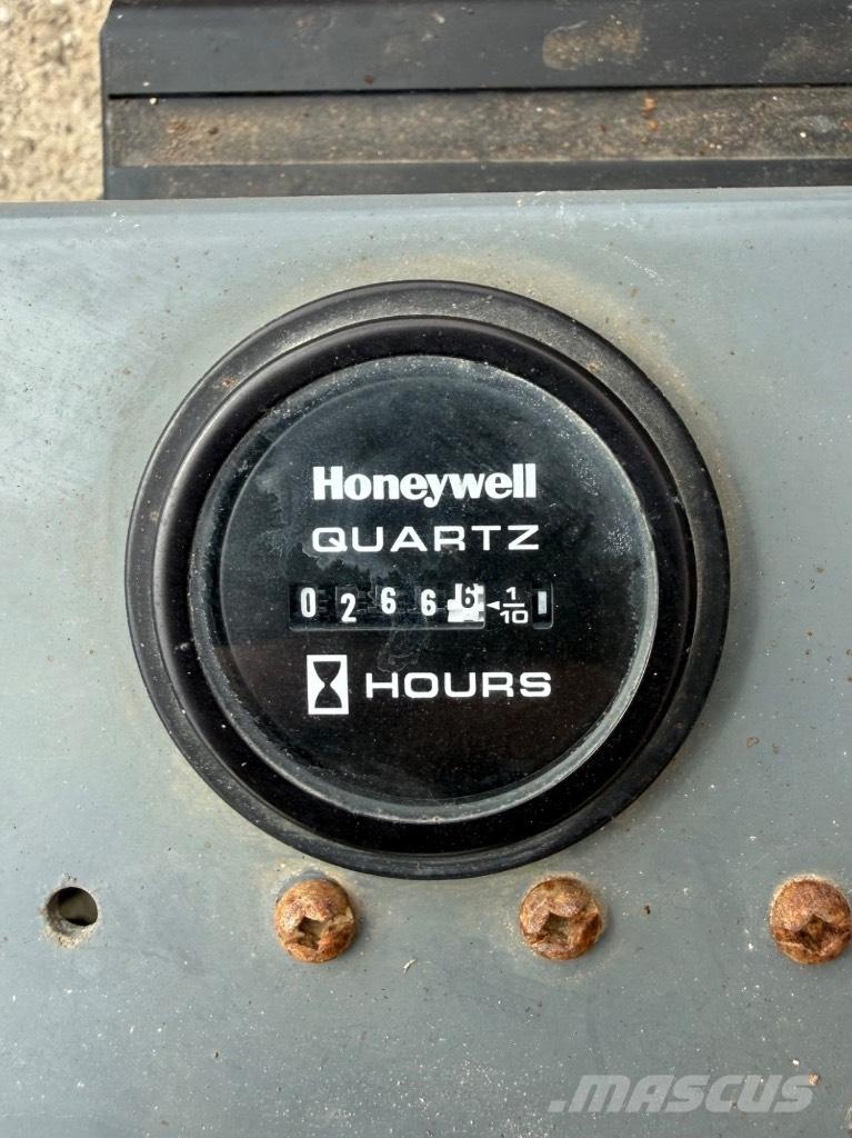 SkyJack SJ 4632 Scheren-Arbeitsbühnen