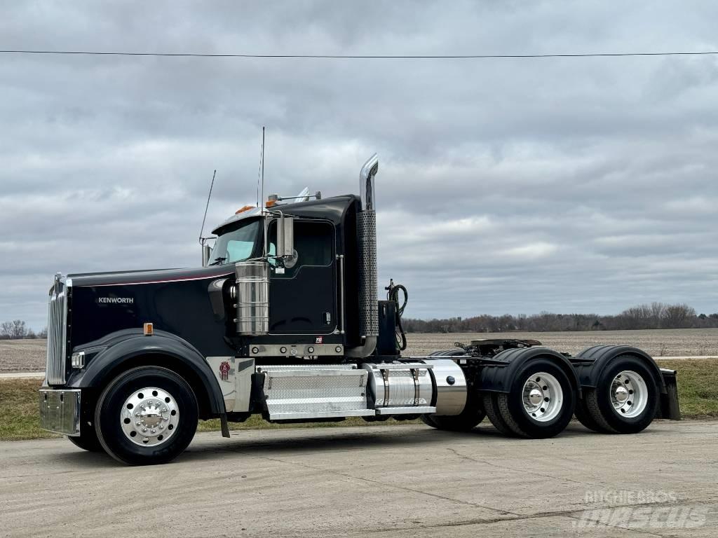 Kenworth W900 Sattelzugmaschinen
