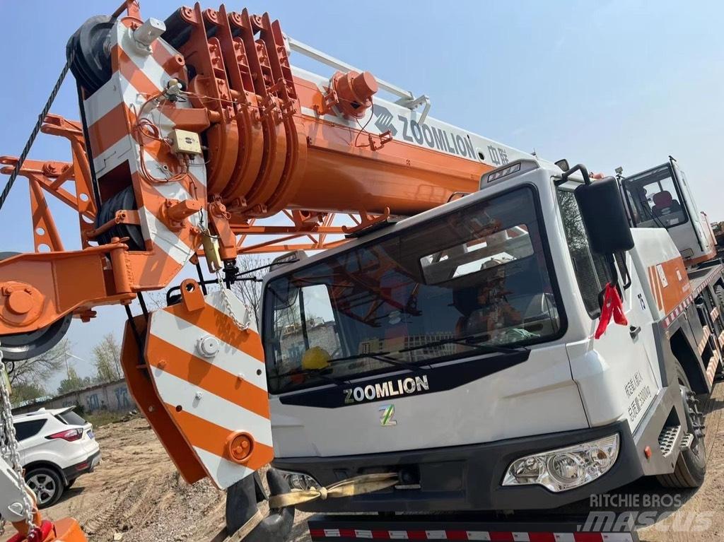 Zoomlion QY30V All-Terrain-Krane