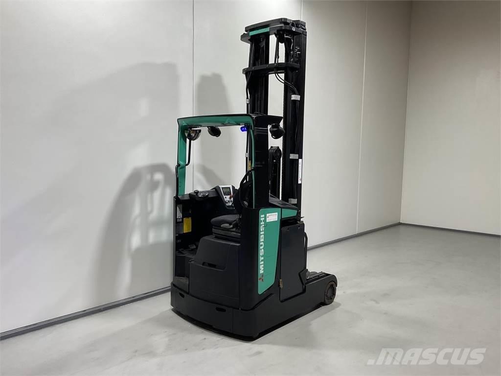 Mitsubishi RB16NH Schubmaststapler