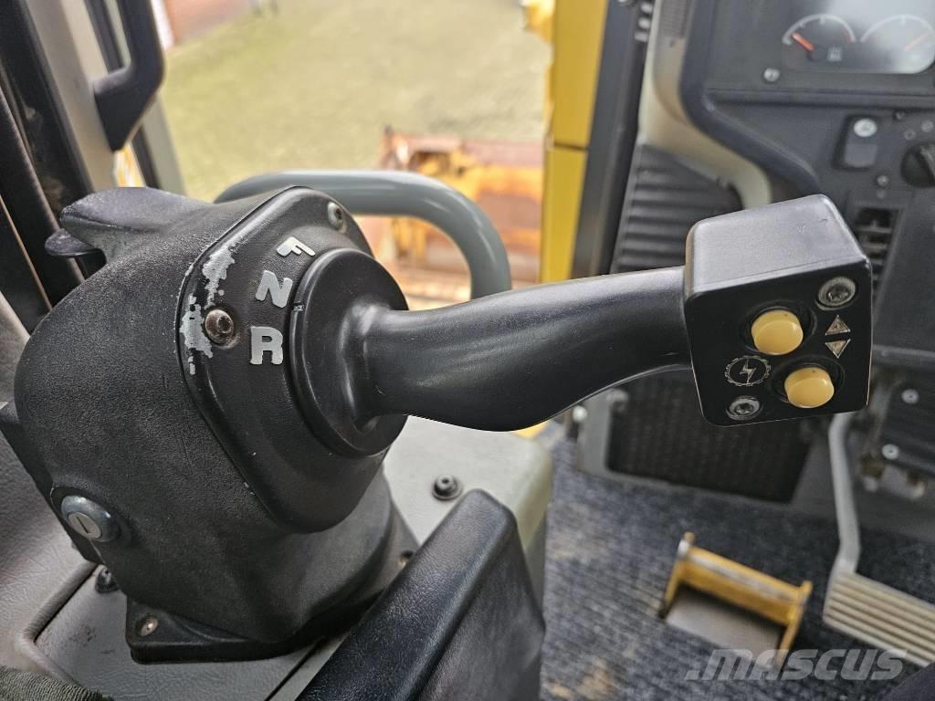 CAT D 6 T LGP Bulldozer